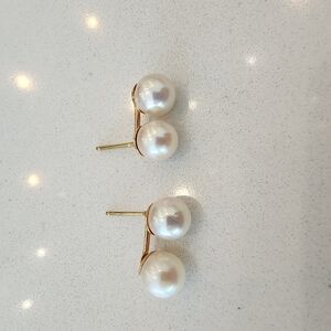 Elegant Gold and White Pearl Earrings